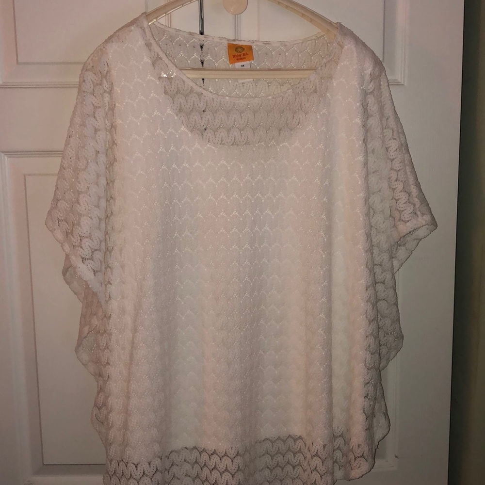 New Directions bell sleeve top